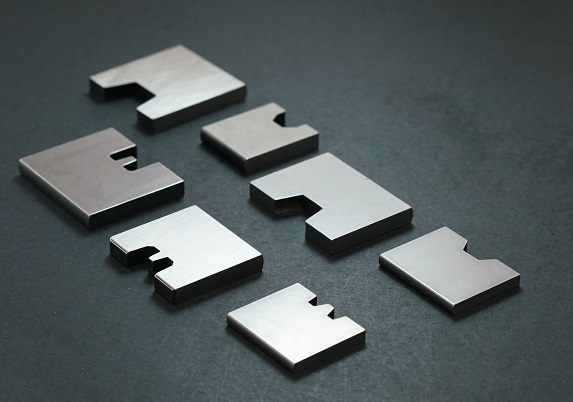 Air conditioner vanes